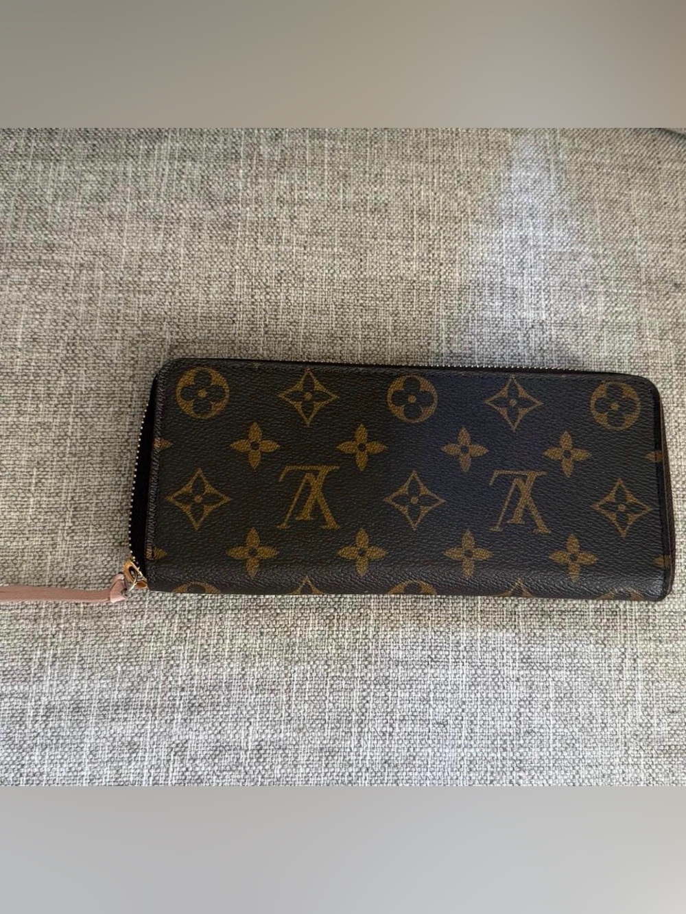 Louis Vuitton Clemence Wallet Rose Ballerine Interior